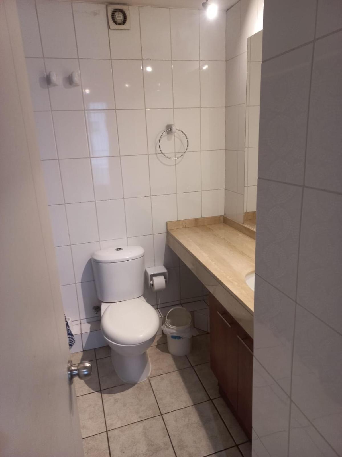 Apart Hotel Agustinas Plaza Сантяго Екстериор снимка