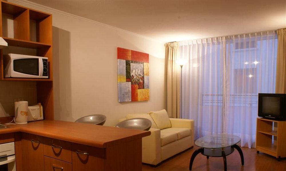 Apart Hotel Agustinas Plaza Сантяго Екстериор снимка